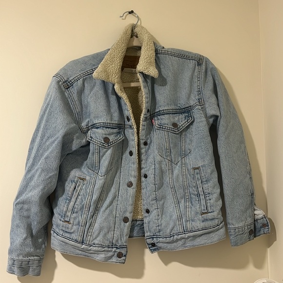 Women's Original Denim Trucker with Sherpa Lining 💙 - Picture 11 of 11